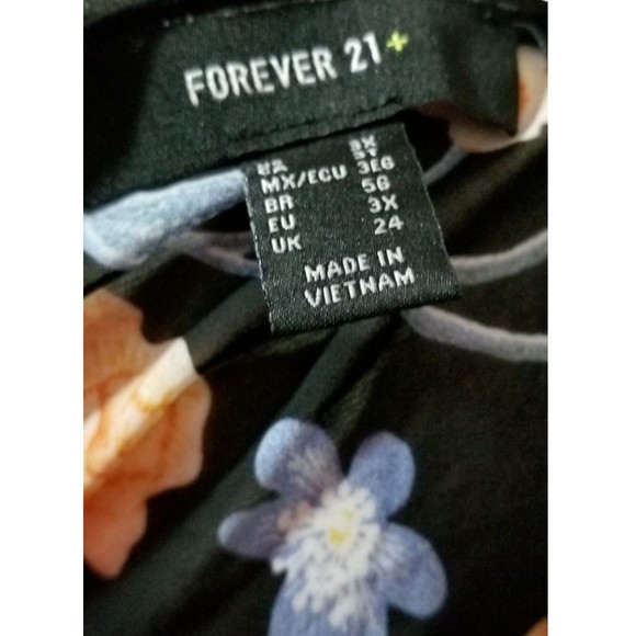 Forever 21+ Peplum Black Shirt Floral Print Women's Sheer Fabric Ruffles Size 3X - Picture 6 of 6